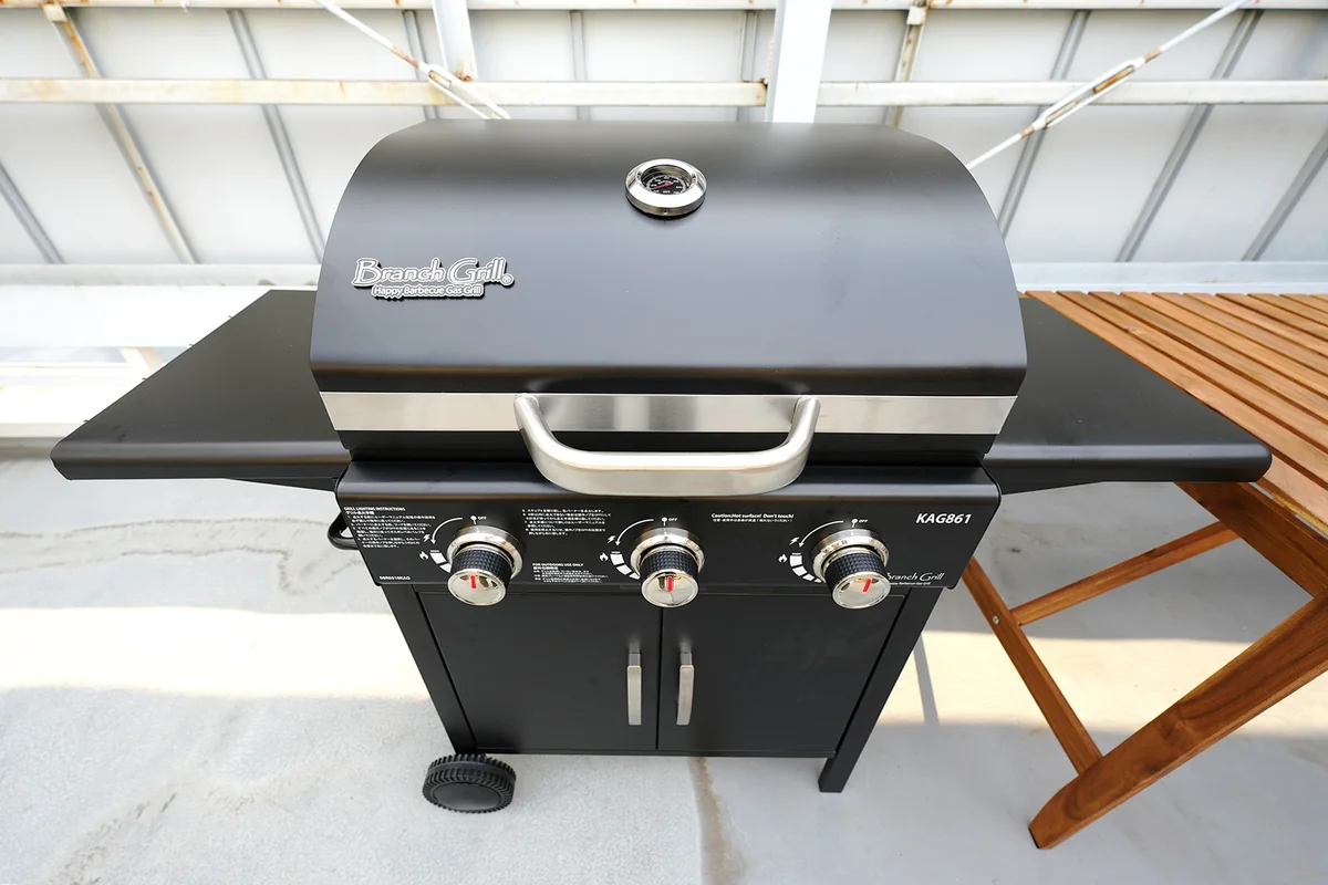 施設に設置されたBBQコンロ